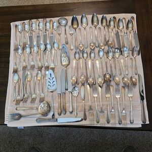 Vintage Silver-Tone Flatware Set - Polished Silver Finish